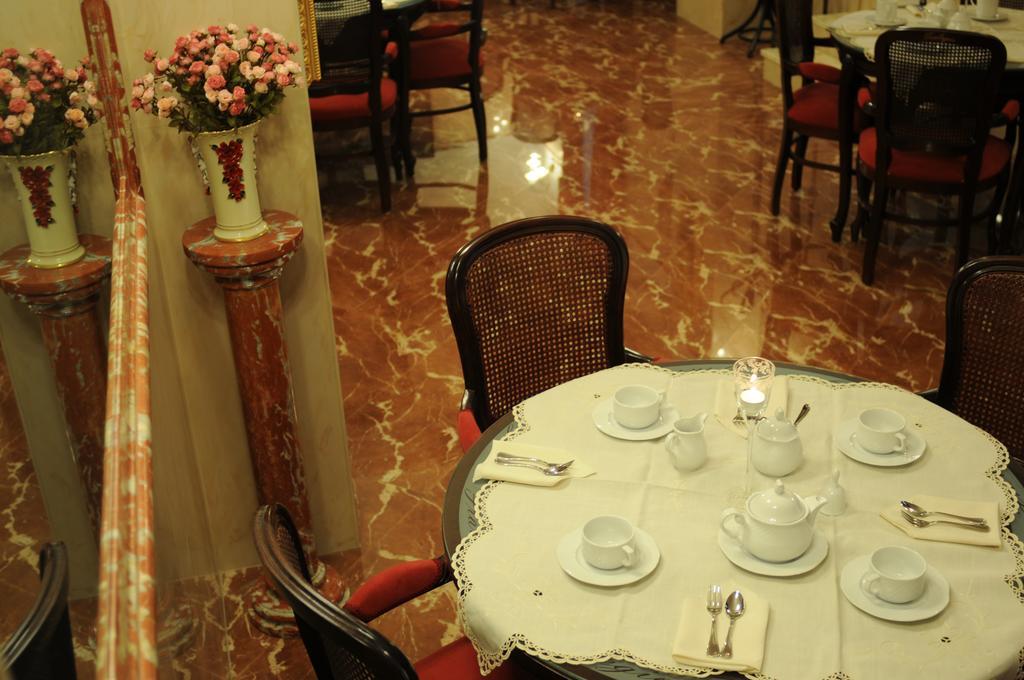 Maria 3* Naples
